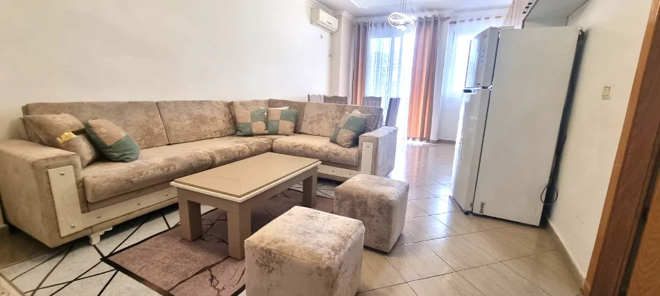 🏡 Jepet me Qera Apartament 2+1+2 ne Astir tek Bulevardi Migjeni,  550 Euro