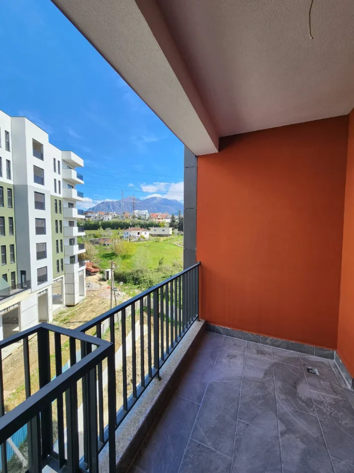 🏡Shitet Apt: 2+1 & 2Bllk (📍Paskuqan / Space City ) Super mundësi investimi 1146€/m²🔥 105m² || Kati 4 - 120.000€ ✨️