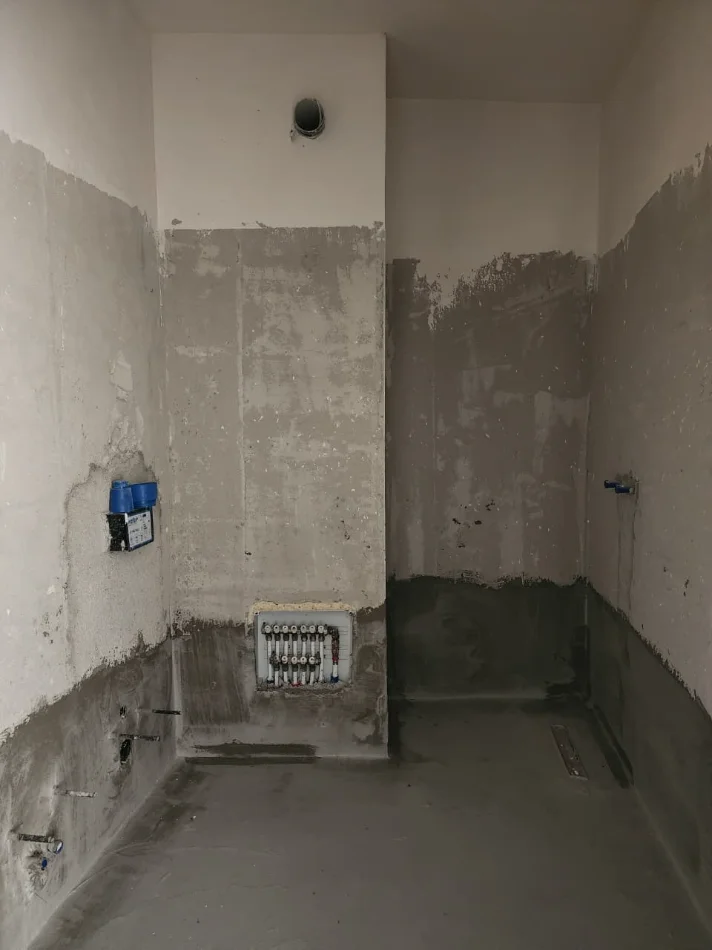 🏡Shitet Apt: 2+1 & 2Bllk (📍Paskuqan / Space City ) Super mundësi investimi 1146€/m²🔥 105m² || Kati 4 - 120.000€ ✨️
