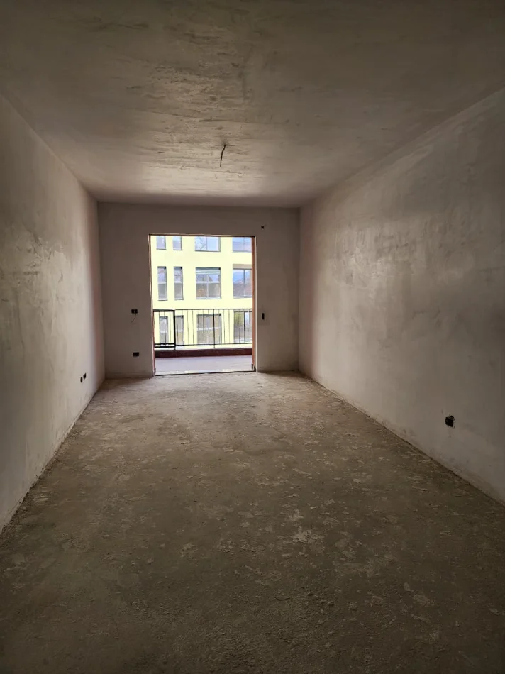 🏡Shitet Apt: 2+1 & 2Bllk (📍Paskuqan / Space City ) Super mundësi investimi 1146€/m²🔥 105m² || Kati 4 - 120.000€ ✨️