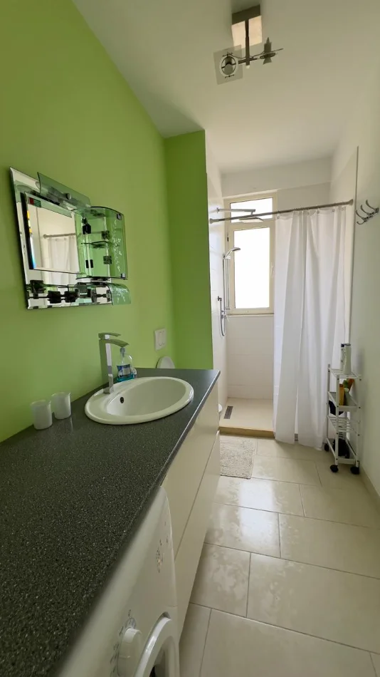 Durres, shitet apartament 1+1+Ballkon Kati 6, 82 m² 115.000 € (Durres)