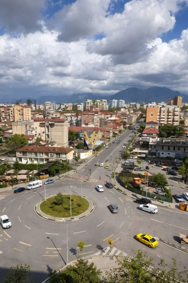 Tirane, jepet me qera zyre Kati 1, 90 m² 920 € (KOMUNA E PARISIT)