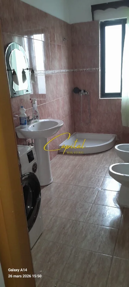 Tirane, jepet me qera apartament 2+1 Kati 6, 80 m² 460 € (YZBERISHT)