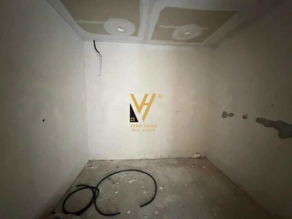 Tirane, shitet apartament 3+1+Ballkon Kati 0, 173 m² 400.000 € (KODRA E DIELLIT)