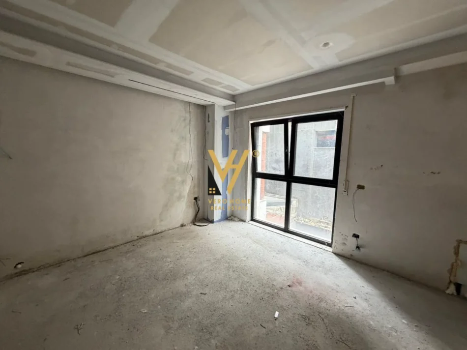 Tirane, shitet apartament 3+1+Ballkon Kati 0, 173 m² 400.000 € (KODRA E DIELLIT)