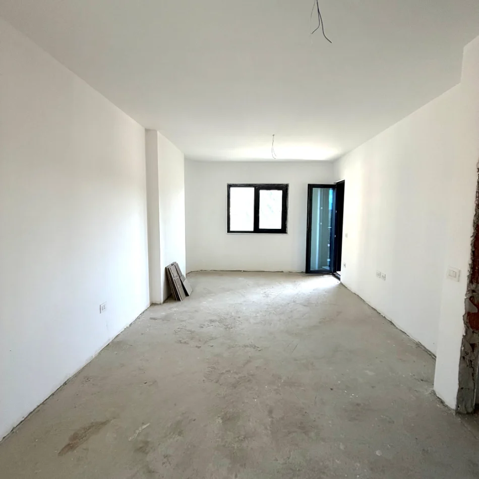 Tirane, shitet apartament 1+1+Ballkon Kati 3, 71 m² 180.000 € (Corner Residence)