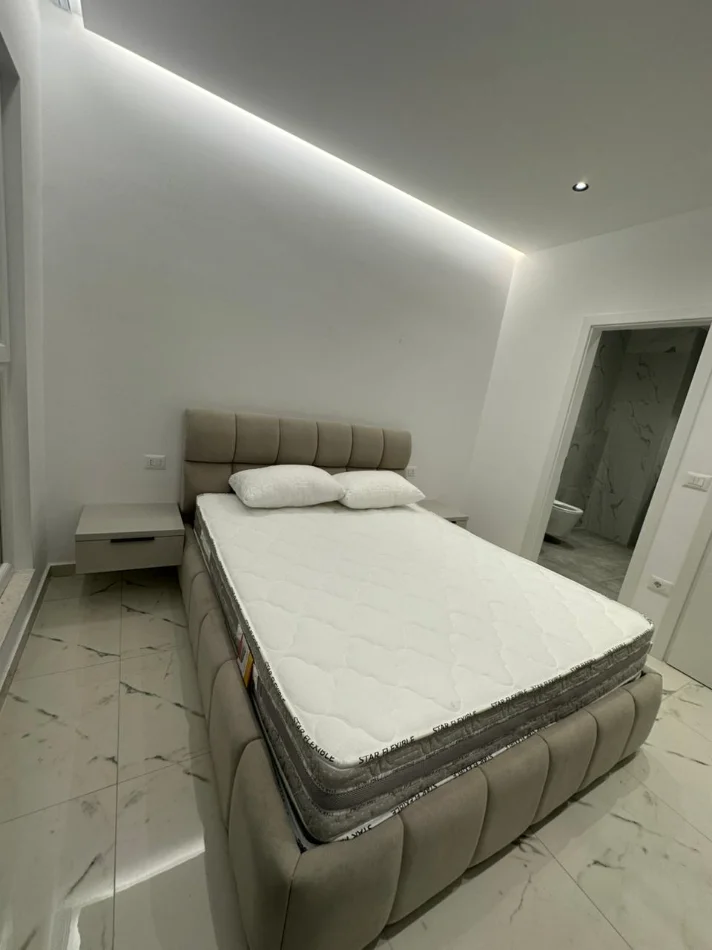 Tirane, jepet me qera apartament 2+1 Kati 4, 100 m² 850 € (Rruga Dritan Hoxha)