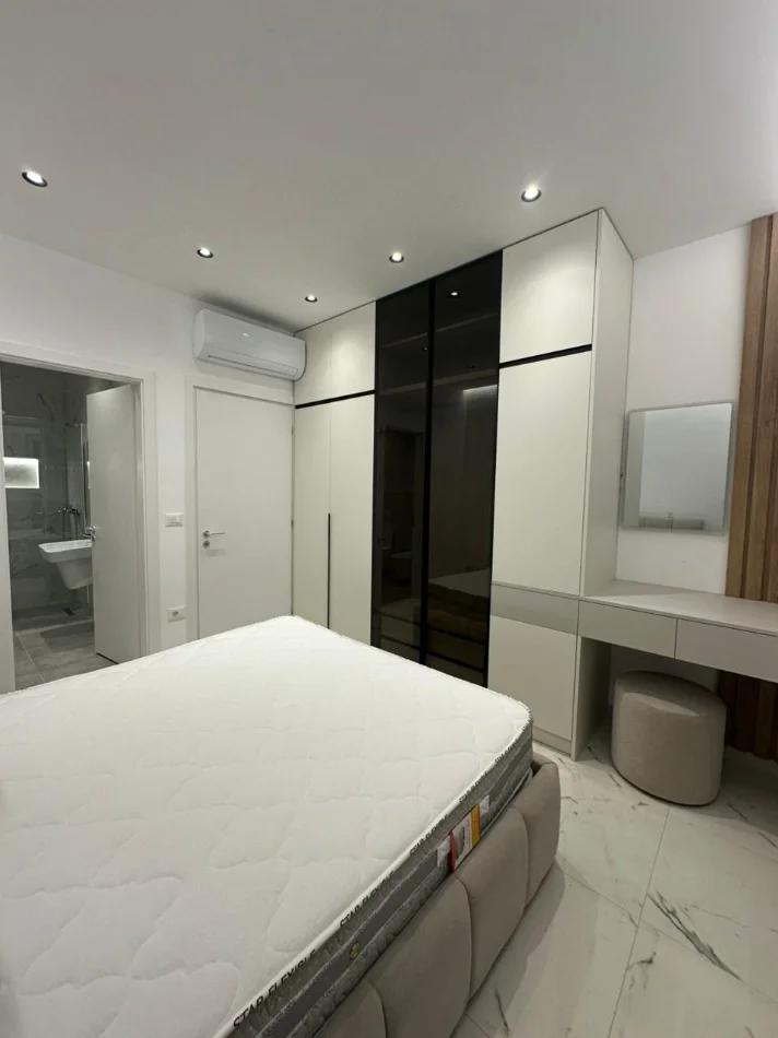 Tirane, jepet me qera apartament 2+1 Kati 4, 100 m² 850 € (Rruga Dritan Hoxha)