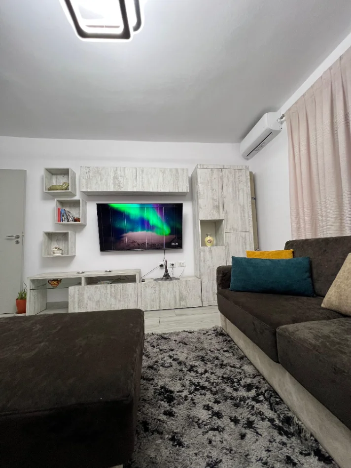 Tirane, jepet me qera apartament 2+1 Kati 3, 96 m² 800 € (RRUGA ELBASANIT)