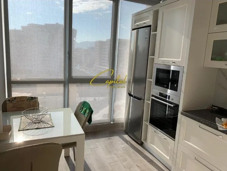 Tirane, jepet me qera apartament 2+1 Kati 6, 85 m² 620 € (ISH PARKU)