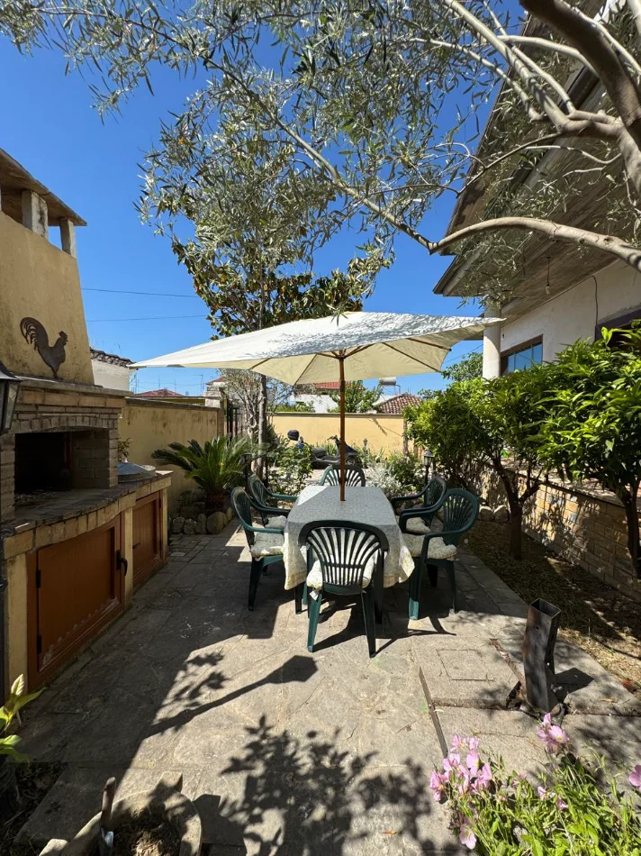 Kavaje, shitet Vile 3+1+Aneks+Ballkon Kati 2, 281 m² 200.000 € (Kavaje)