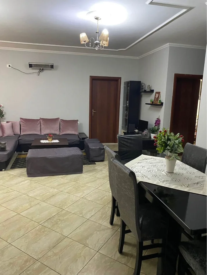 Tirane, shitet apartament 2+1+Aneks+Ballkon Kati 7, 101 m² 