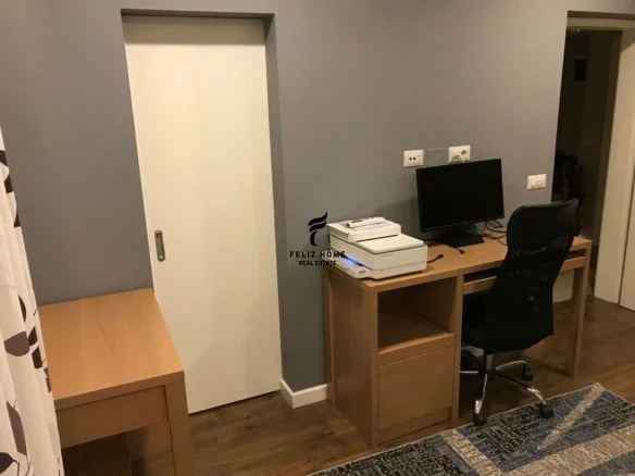 Tirane, jepet me qera apartament 2+1 Kati 5, 75 m² 800 € (BULEVARDI BAJRAM CURRI)