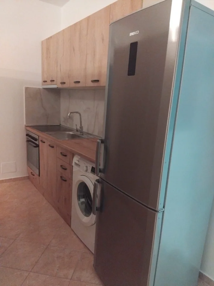 🏡 Jepet me Qera Apartament 1+1 ne Qyteti Studenti,  400 Euro