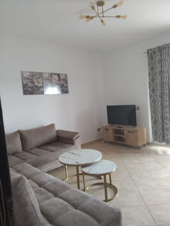 🏡 Jepet me Qera Apartament 1+1 ne Qyteti Studenti,  400 Euro
