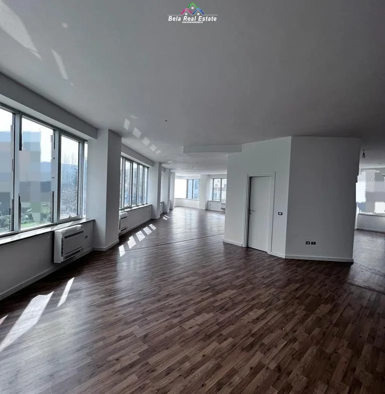Tirane, jepet me qera ambjent biznesi Kati 1, 200 m² 3.500 € (Stadiumi Dinamo)