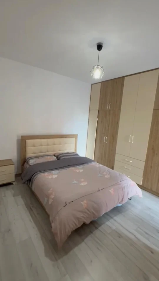 Jepet me qira apartament 2+1,  550 € ne Astir