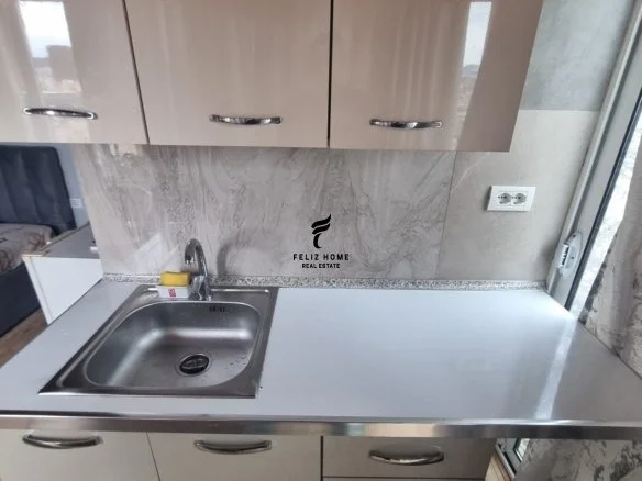 Tirane, jepet me qera garsonier 1+1 Kati 7, 40 m² 350 € (MINE PEZA)