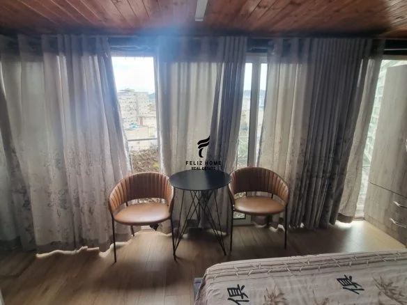 Tirane, jepet me qera garsonier 1+1 Kati 7, 40 m² 350 € (MINE PEZA)