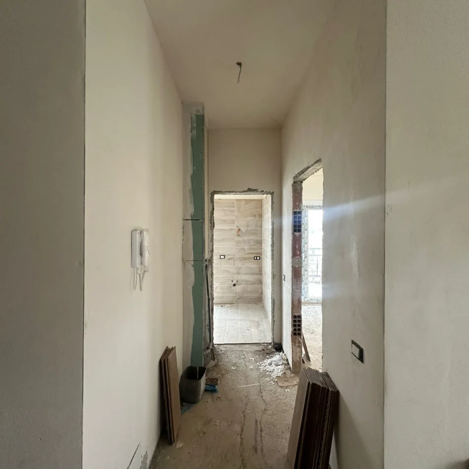 Tirane, shitet apartament 1+1+Ballkon , 77 m² 122.560 € (Porta Tirana e Re TEG)