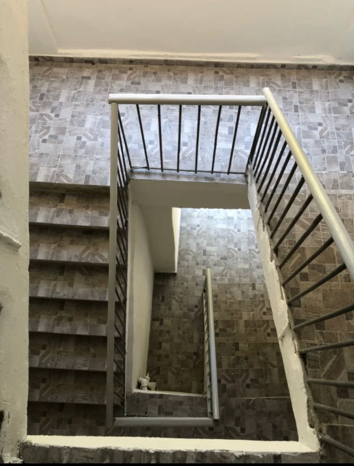 Tirane, jepet me qera apartament 1+1 Kati 2, 60 m² 450 € 