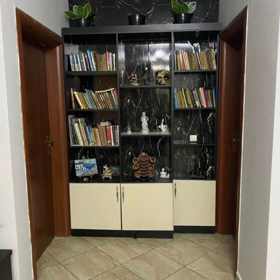 Tirane, shitet apartament 2+1+Ballkon , 101 m² 163.770 € (Fresku)