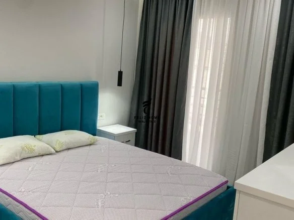 Tirane, jepet me qera apartament 1+1 Kati 6, 70 m² 500 € (KOMUNA E PARISIT)