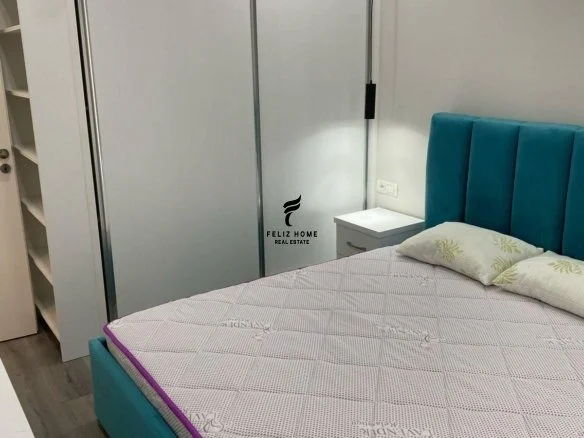 Tirane, jepet me qera apartament 1+1 Kati 6, 70 m² 500 € (KOMUNA E PARISIT)