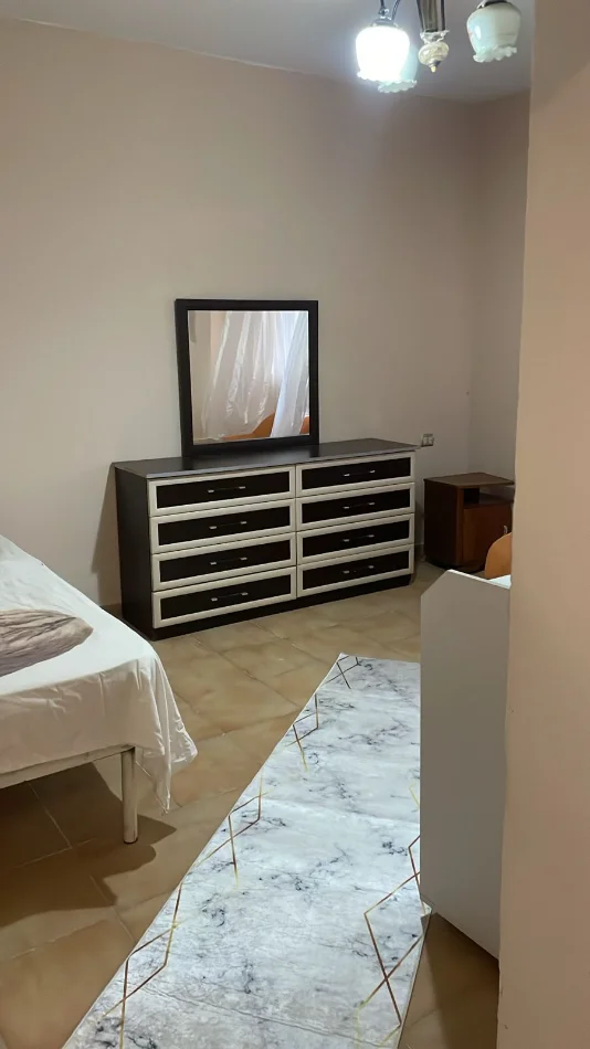 🏠 Jepet me Qira Hyrje 1+1 ne Xhamllik,  350 euro