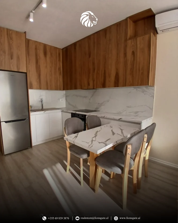 Tirane, jap me qera apartament 2+1+Ballkon , 88 m² 900 € (Zogu Zi)