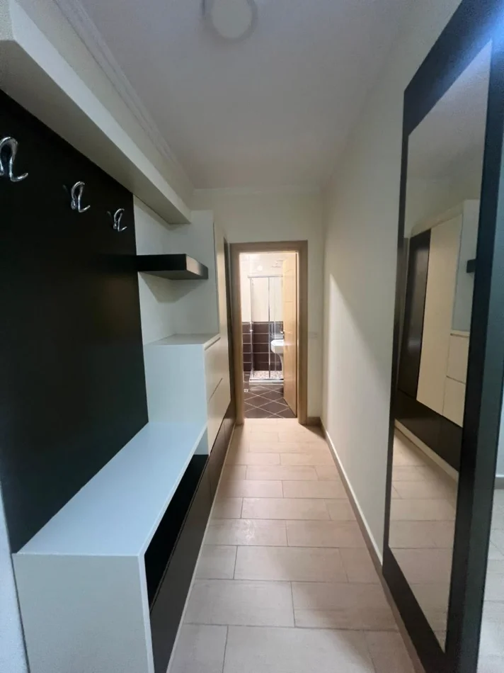 Tirane, shitet apartament 3+1+Ballkon Kati 4, 126 m² 209.000 € (UET)