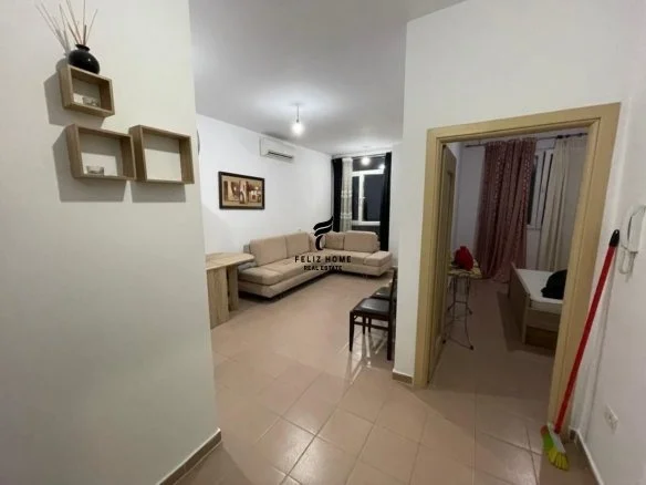 Tirane, jepet me qera apartament 1+1 Kati 7, 60 m² 420 € (ASTIR)