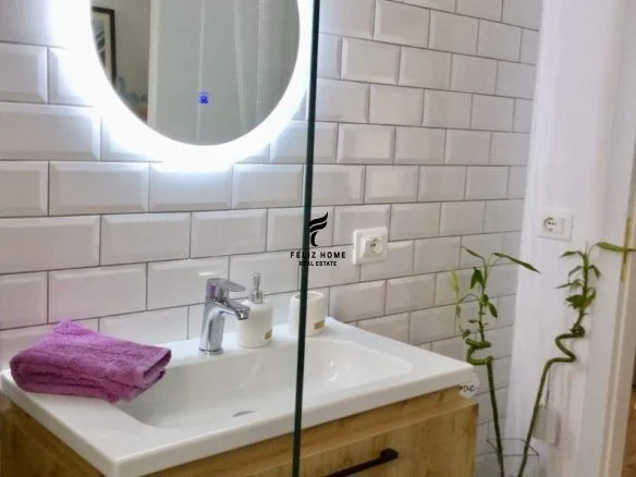 Tirane, jepet me qera apartament 1+1 Kati 2, 60 m² 500 € (STACIONI I TRENIT)