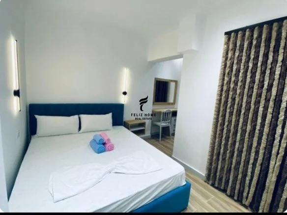 Tirane, jepet me qera apartament 1+1 Kati 5, 70 m² 600 € (KOMUNA E PARISIT)