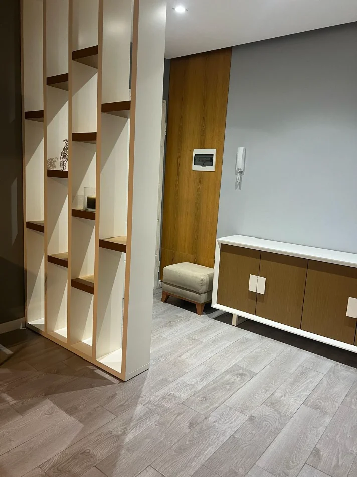 🏠 Jepet me Qira Apartament 2+1 tek Ish Fusha e Aviacionit,  620 Euro