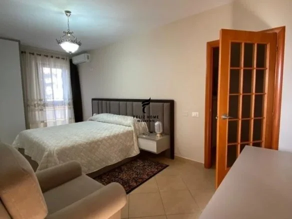 Tirane, jepet me qera apartament 1+1 Kati 5, 65 m² 800 € (RRUGA E ELBASANIT)