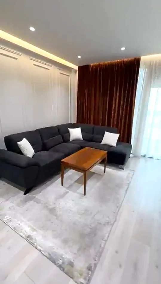 Jepet me qira apartament 1+1, 75 m² , 600 € ne Astir