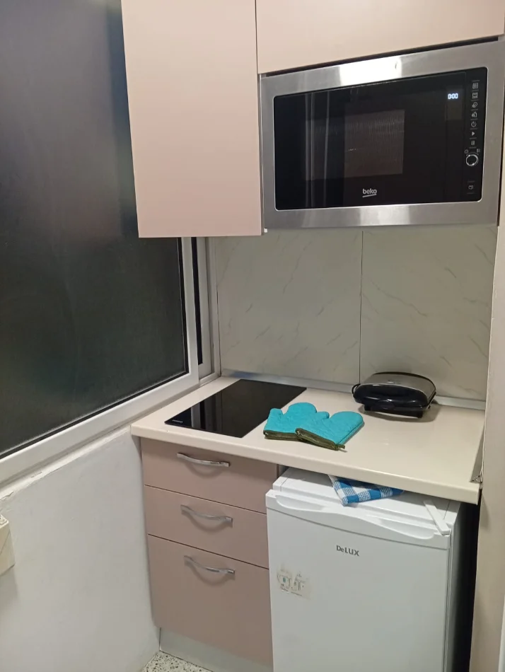 🏡 Jepet me Qera Apartament 1+1  tek Mine Peza, prane Qendres,   490 Euro