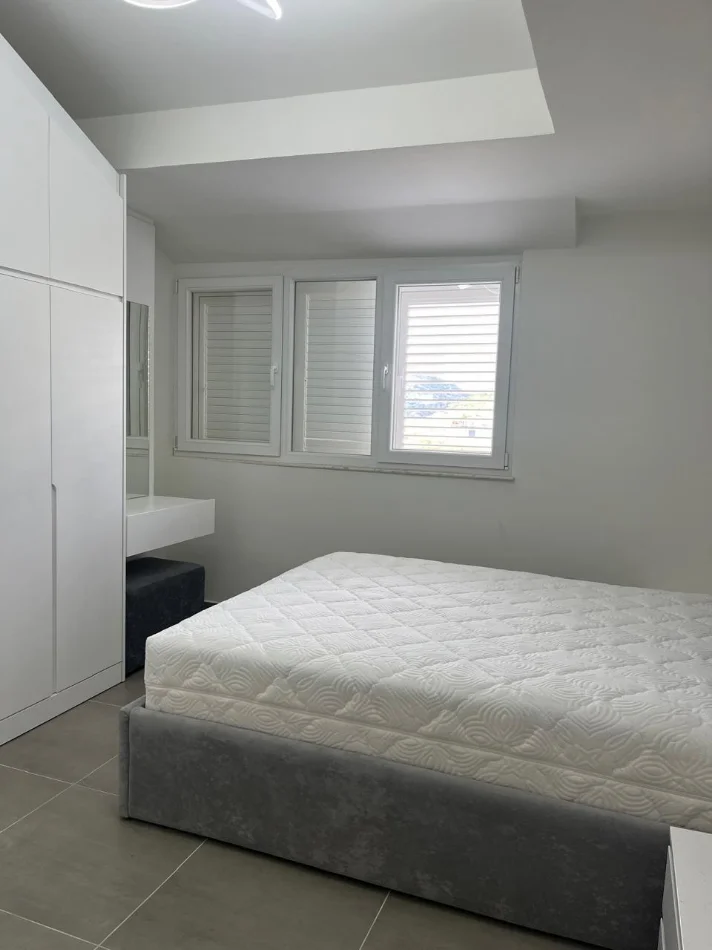 Tirane, jap me qera apartament 1+1+Ballkon Kati 6, 55 m² 400 € 
