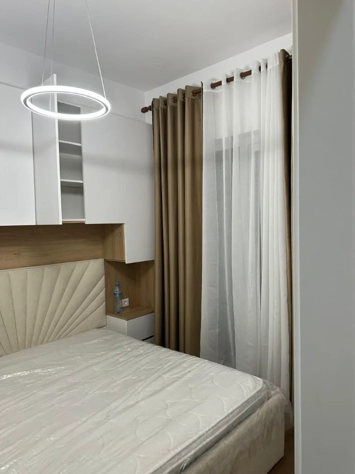 Tirane, jepet me qera nga Pronari, pa-komision apartament 1+1+Ballkon Kati 3, 50 m² 420 Leke (Kompleksi Kadiu kontakt)