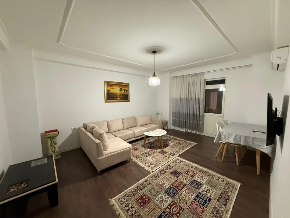 Tirane, jepet me qera apartament 2+1 Kati 2, 85 m² 