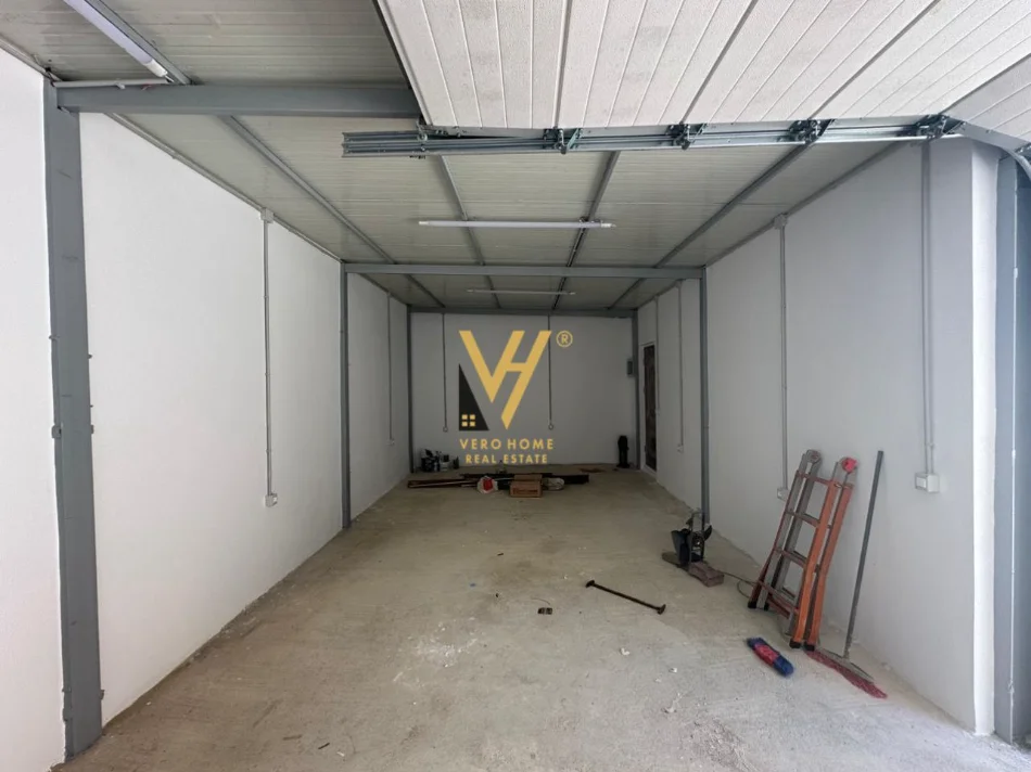 Tirane, jepet me qera magazine Kati 0, 50 m² 520 € (RRUGA MUHAMET GJOLLESHA)