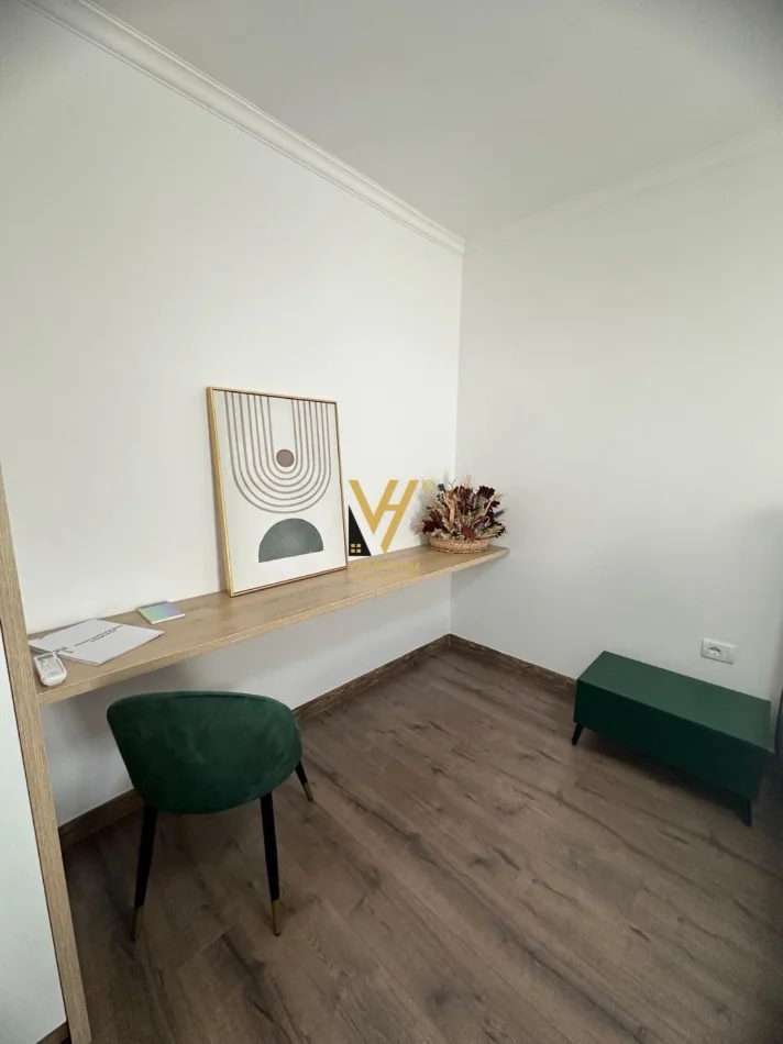 Tirane, jepet me qera apartament 1+1+Ballkon Kati 2, 55 m² 600 € (21 DHJETORI)