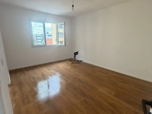 Tirane, shitet apartament 1+1 Kati 5, 54 m² 98.000 € (PORCELAN)