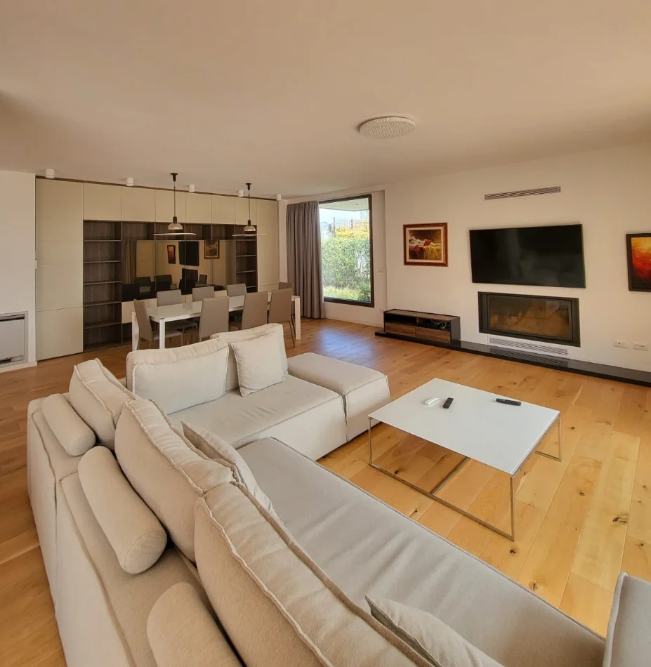 Tirane, jepet me qera Vile 3 Katshe , 500 m² 5.000 € 