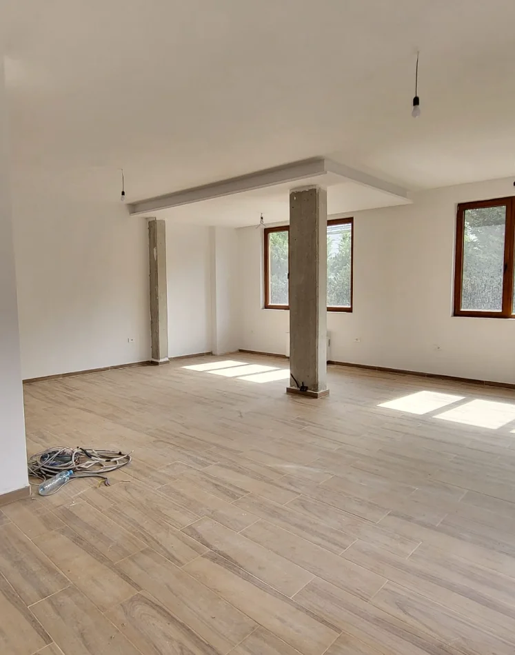 Tirane, jepet me qera Vile 3 Katshe , 500 m² 3.800 € 