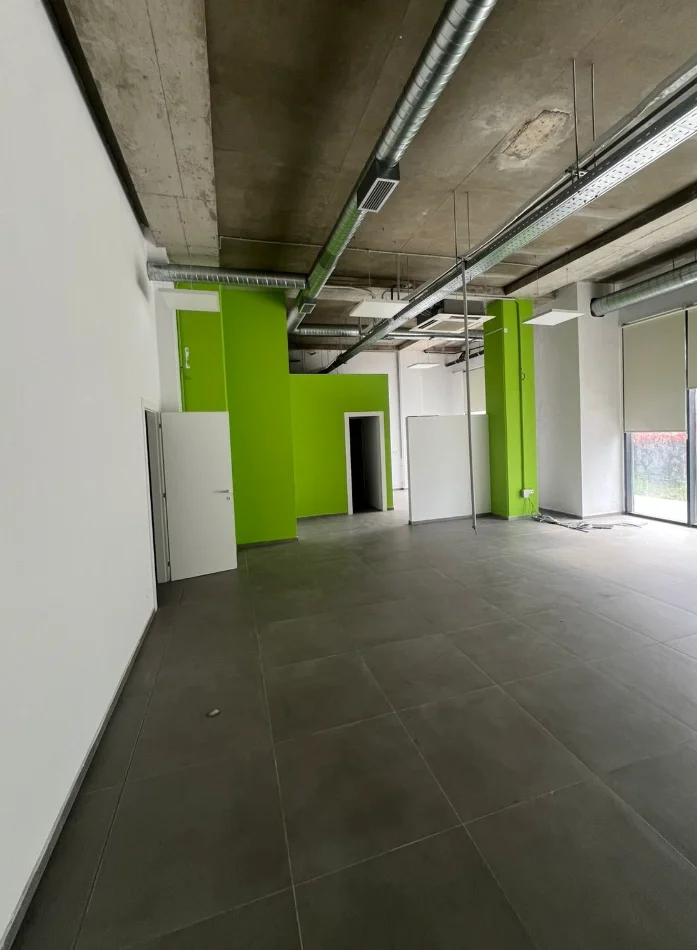 Tirane, jepet me qera ambjent biznesi Kati 0, 290 m² 4.640 € 