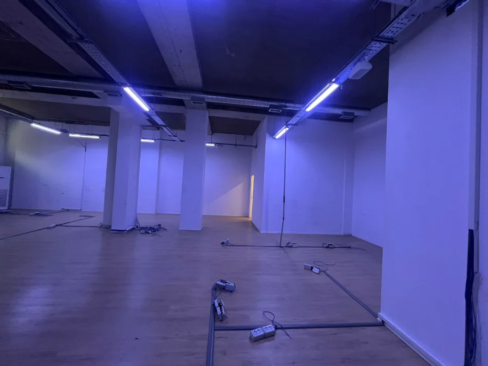 Tirane, jepet me qera ambjent biznesi Kati 0, 361 m² 5.776 € 