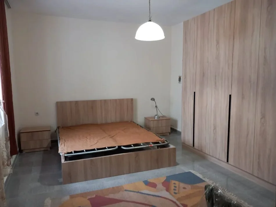 Tirane, jepet me qera apartament 1+1 Kati 6, 55 m² 420 € (Myslym Shyri)