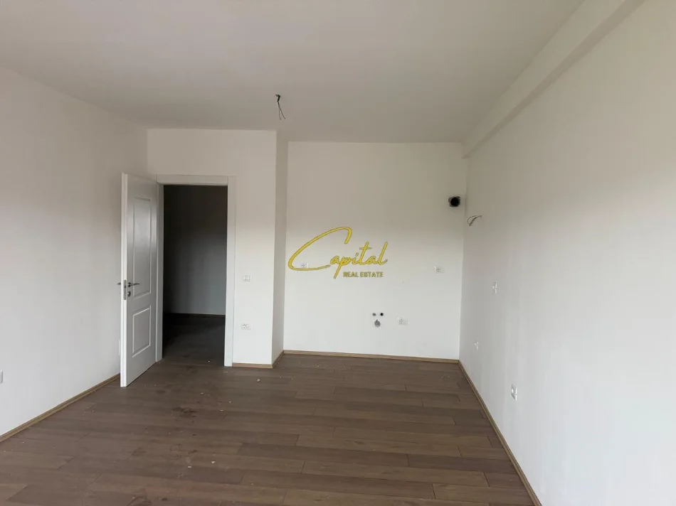 Tirane, jepet me qera apartament 2+1 Kati 9, 110 m² 350 € (ASTIR)